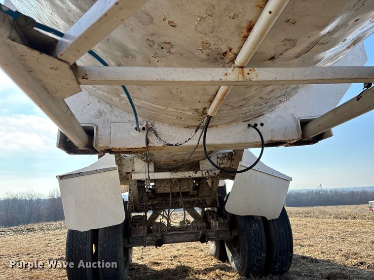 image for item FG1595 1990 Fruehauf DRXX – M2–30 end dump trailer