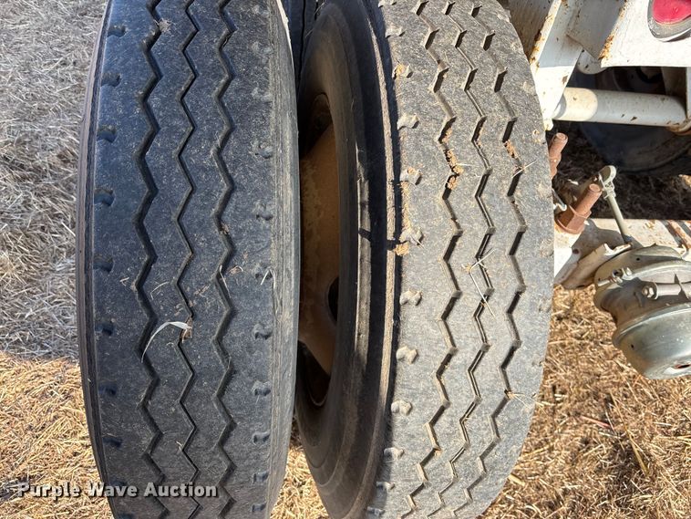 image for item FG1595 1990 Fruehauf DRXX – M2–30 end dump trailer