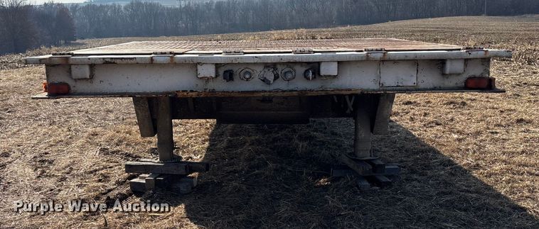 image for item FG1596 1980 Util drop deck equipment trailer