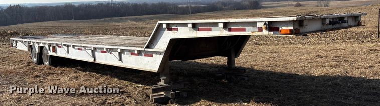 image for item FG1596 1980 Util drop deck equipment trailer