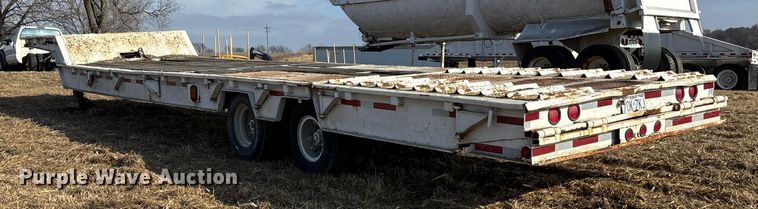 image for item FG1596 1980 Util drop deck equipment trailer