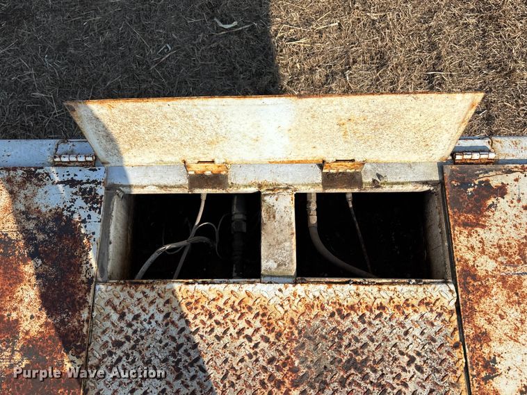 image for item FG1596 1980 Util drop deck equipment trailer