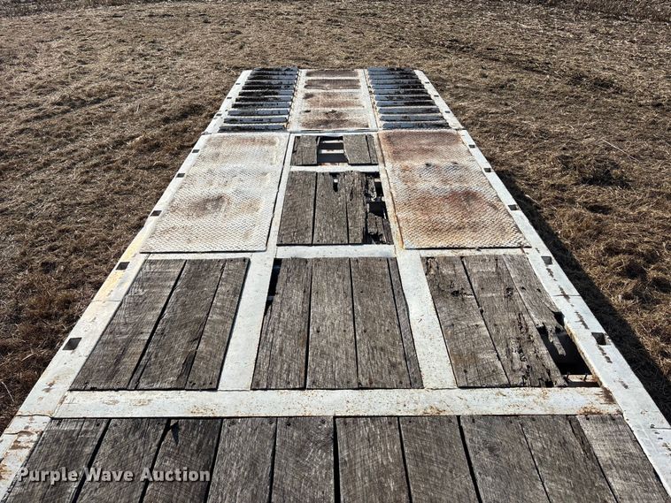 image for item FG1596 1980 Util drop deck equipment trailer