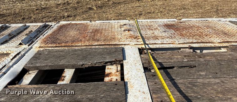 image for item FG1596 1980 Util drop deck equipment trailer