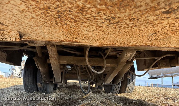 image for item FG1596 1980 Util drop deck equipment trailer