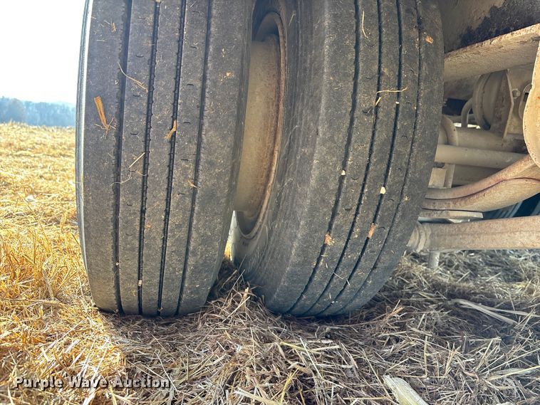 image for item FG1596 1980 Util drop deck equipment trailer