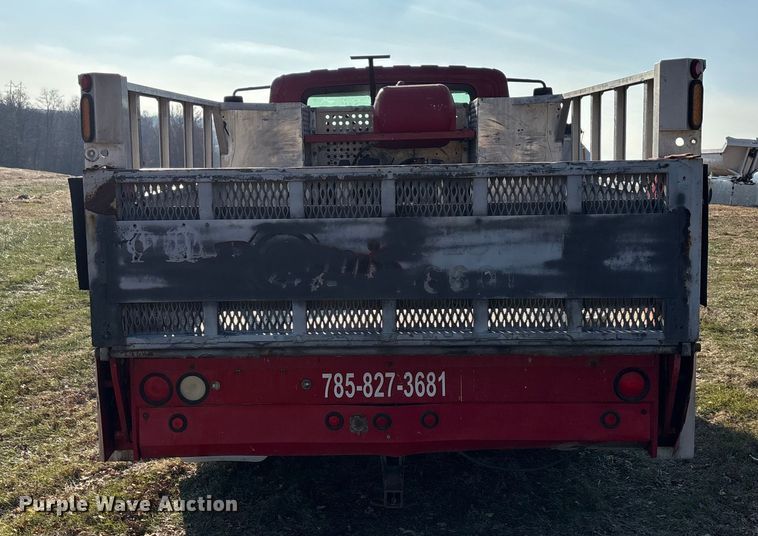 image for item FG1597 2007 International 4200 VT 365 utility / service truck