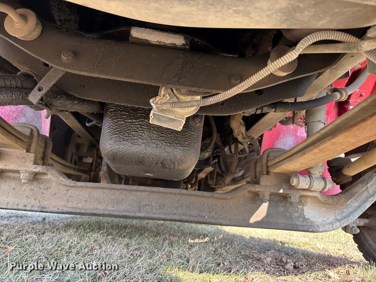 image for item FG1597 2007 International 4200 VT 365 utility / service truck