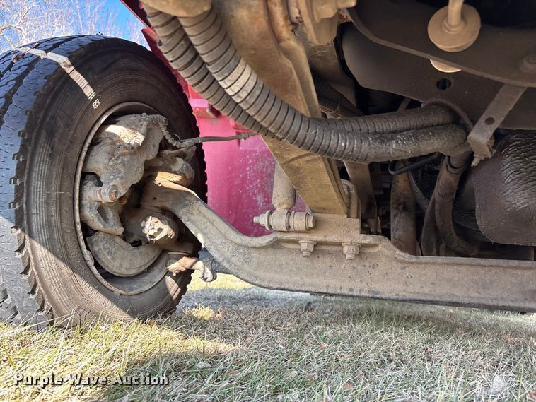 image for item FG1597 2007 International 4200 VT 365 utility / service truck