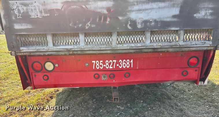 image for item FG1597 2007 International 4200 VT 365 utility / service truck