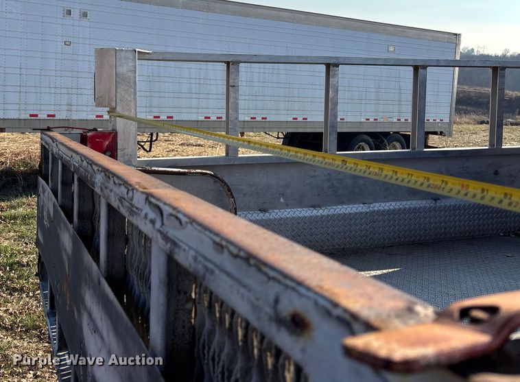 image for item FG1597 2007 International 4200 VT 365 utility / service truck