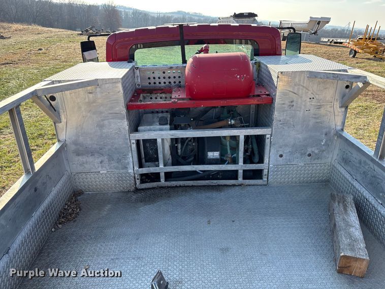 image for item FG1597 2007 International 4200 VT 365 utility / service truck