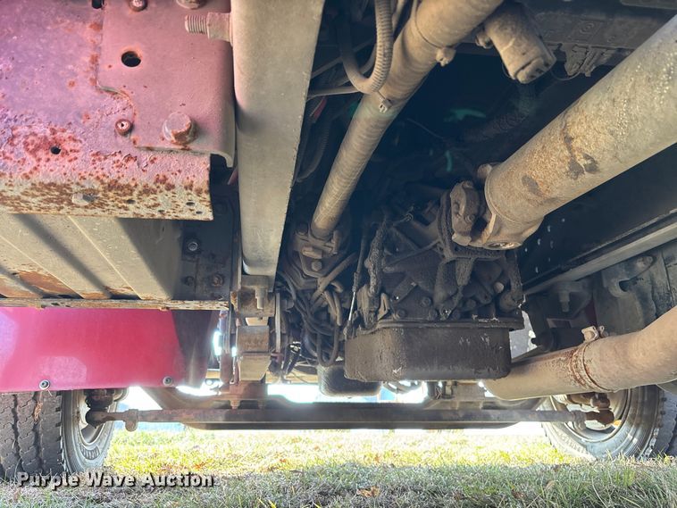 image for item FG1597 2007 International 4200 VT 365 utility / service truck