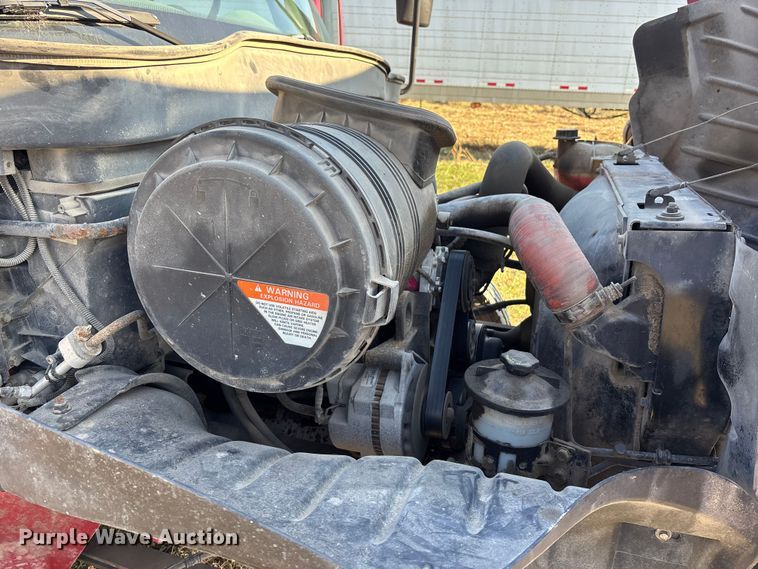 image for item FG1597 2007 International 4200 VT 365 utility / service truck