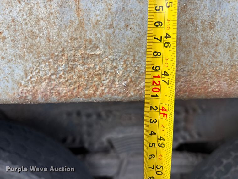 image for item FG1598 2000 Freightliner FL80 dump truck