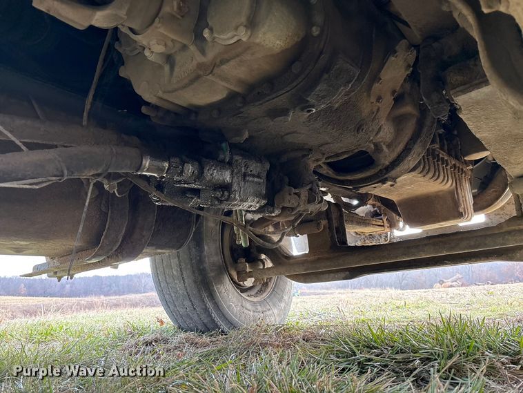 image for item FG1598 2000 Freightliner FL80 dump truck