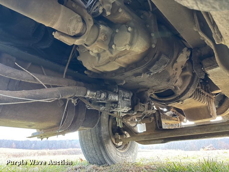 image for item FG1598 2000 Freightliner FL80 dump truck