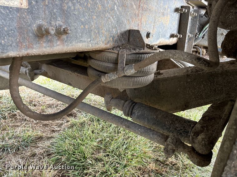 image for item FG1598 2000 Freightliner FL80 dump truck