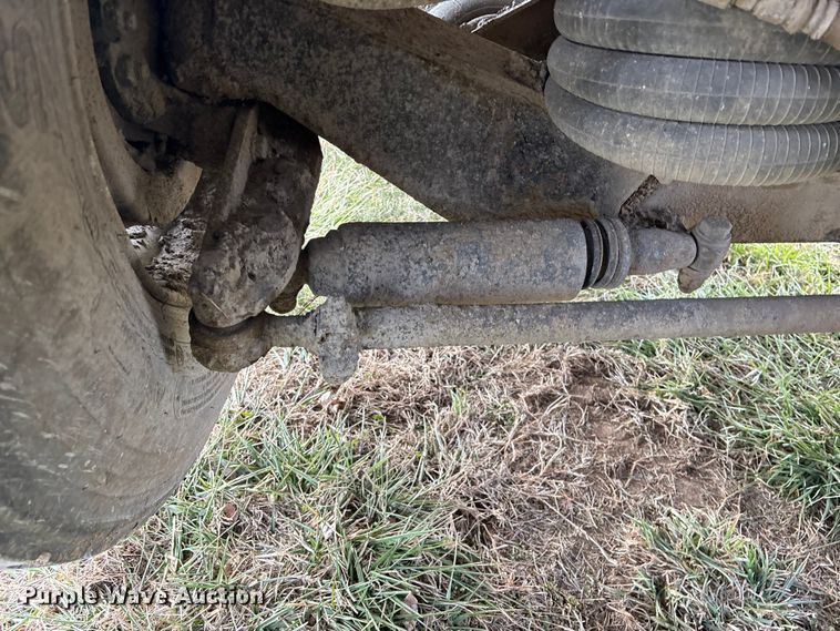 image for item FG1598 2000 Freightliner FL80 dump truck