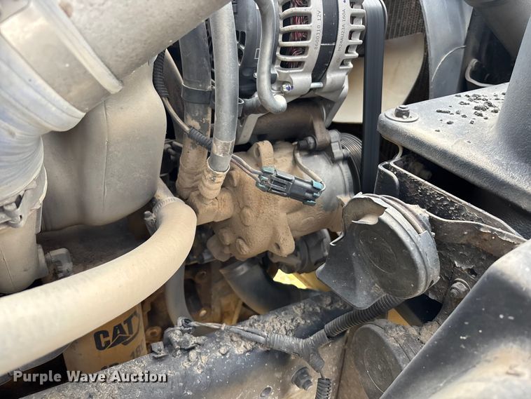 image for item FG1598 2000 Freightliner FL80 dump truck