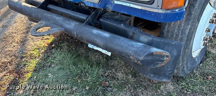 image for item FG1602 1998 Mack CH613 semi truck