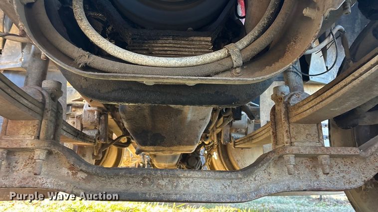 image for item FG1602 1998 Mack CH613 semi truck