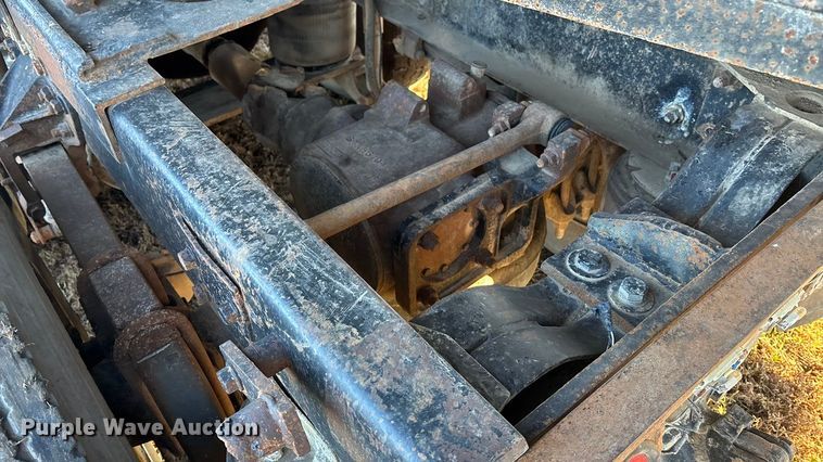 image for item FG1602 1998 Mack CH613 semi truck