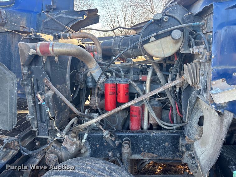 image for item FG1602 1998 Mack CH613 semi truck