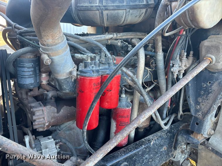 image for item FG1602 1998 Mack CH613 semi truck