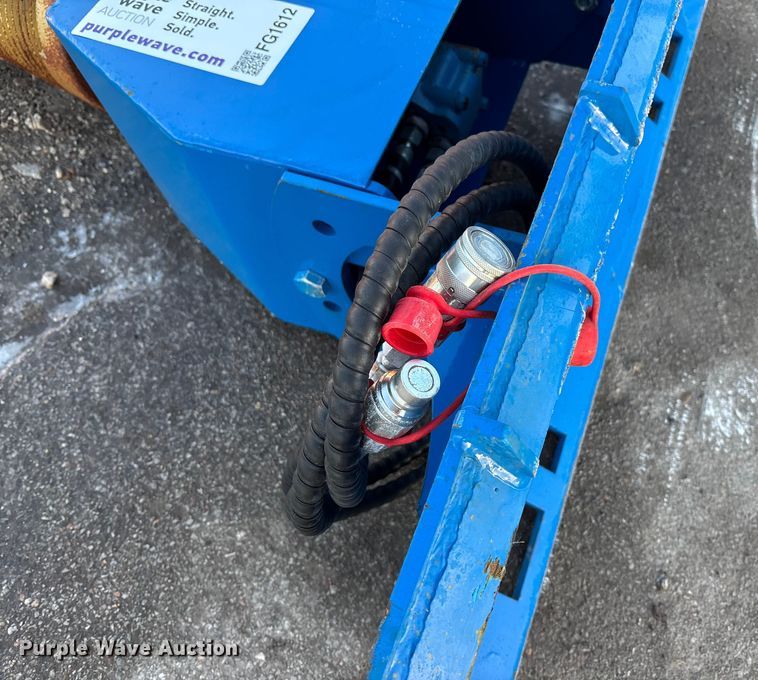 image for item FG1612 2025 GIYI LS43 skid steer spiral log splitter