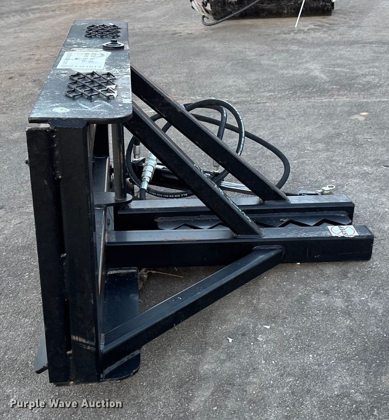 image for item FG1614 2025 Easy Man skid steer post puller