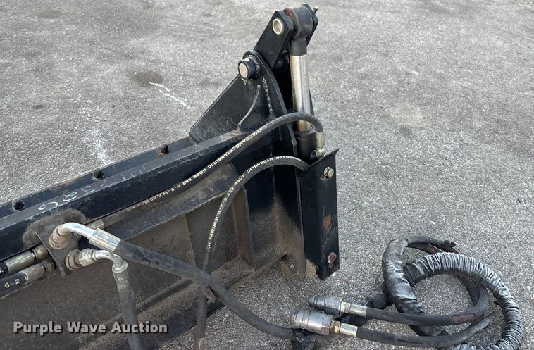 image for item FG1615 Compact utility loader 4-in-1 bucket