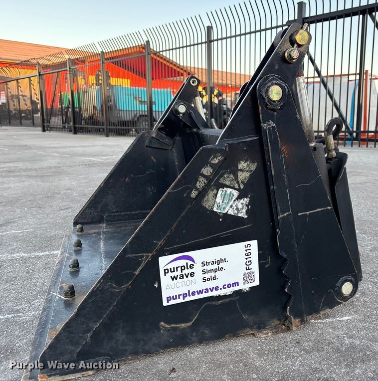 image for item FG1615 Compact utility loader 4-in-1 bucket