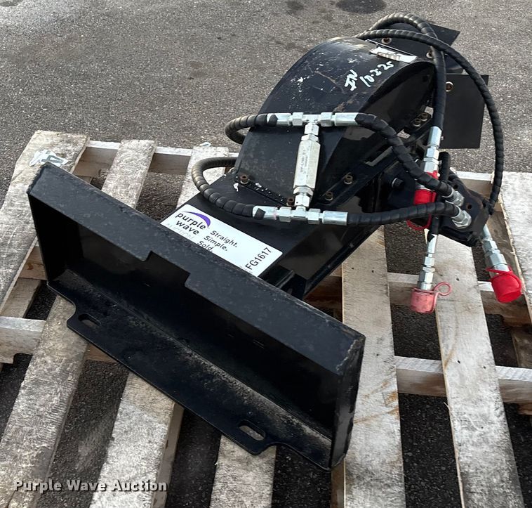 image for item FG1617 2025 GIYI GY–SZYMJ compact utility loader stump grinder