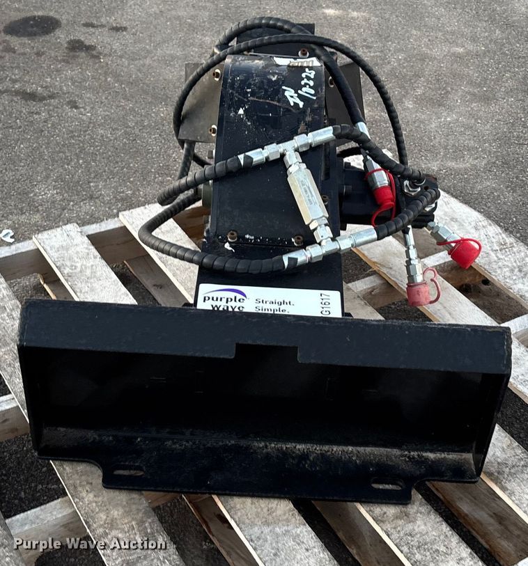 image for item FG1617 2025 GIYI GY–SZYMJ compact utility loader stump grinder