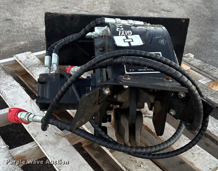 image for item FG1617 2025 GIYI GY–SZYMJ compact utility loader stump grinder