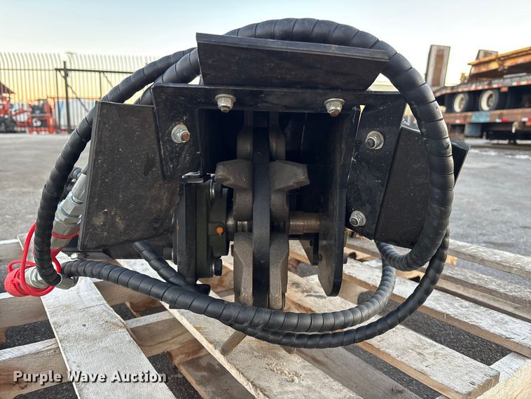 image for item FG1617 2025 GIYI GY–SZYMJ compact utility loader stump grinder