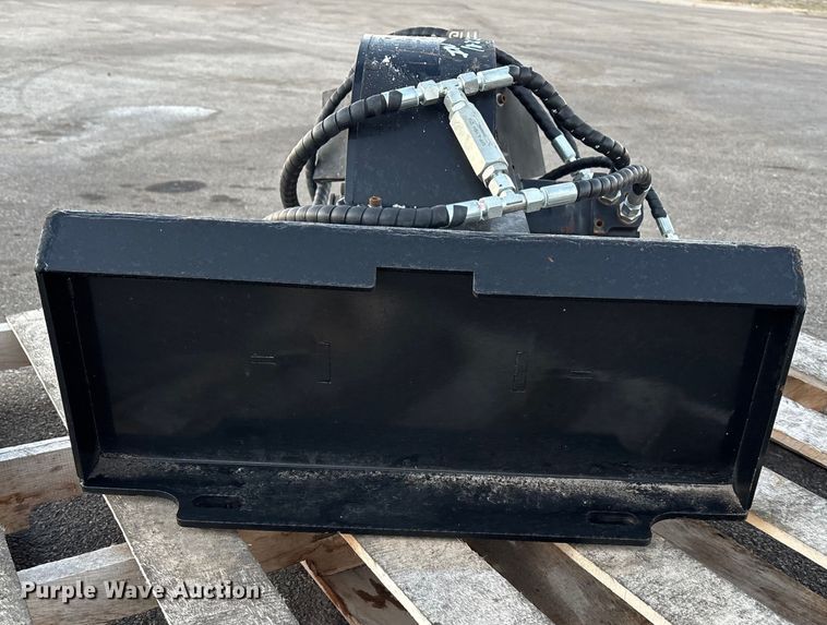 image for item FG1617 2025 GIYI GY–SZYMJ compact utility loader stump grinder