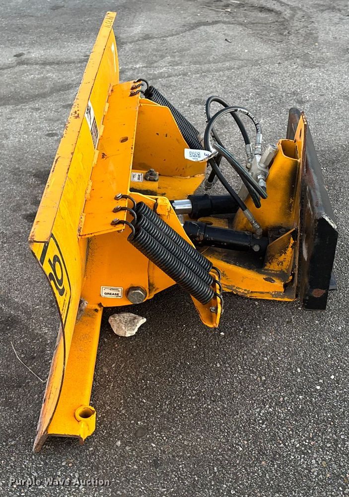 image for item FG1618 skid steer snow plow