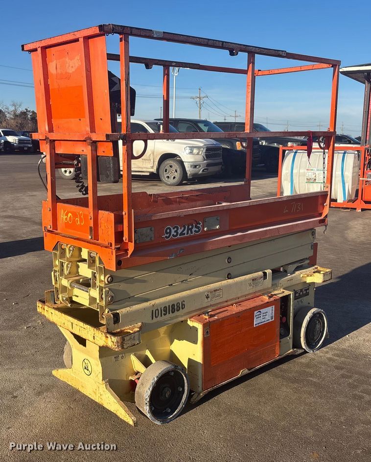 image for item FG1619 2016 JLG 1932 RS Scissor lift