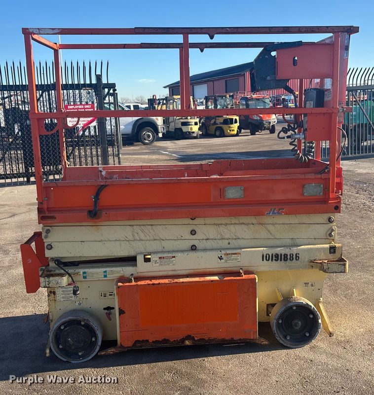 image for item FG1619 2016 JLG 1932 RS Scissor lift