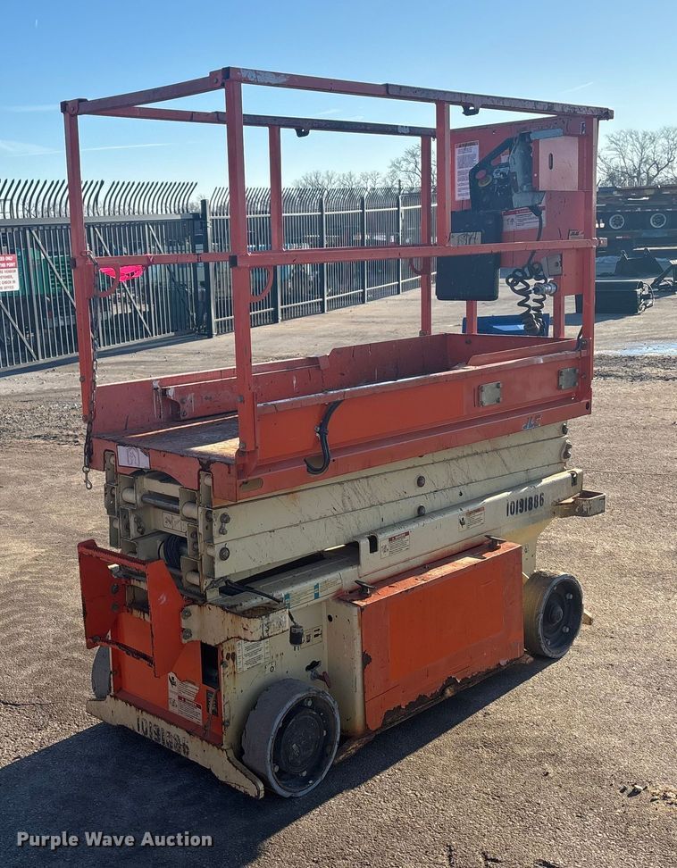 image for item FG1619 2016 JLG 1932 RS Scissor lift