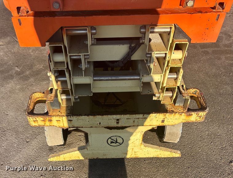 image for item FG1619 2016 JLG 1932 RS Scissor lift