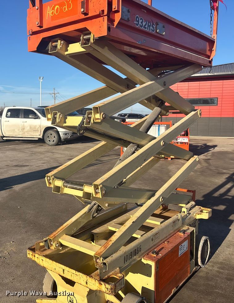 image for item FG1619 2016 JLG 1932 RS Scissor lift