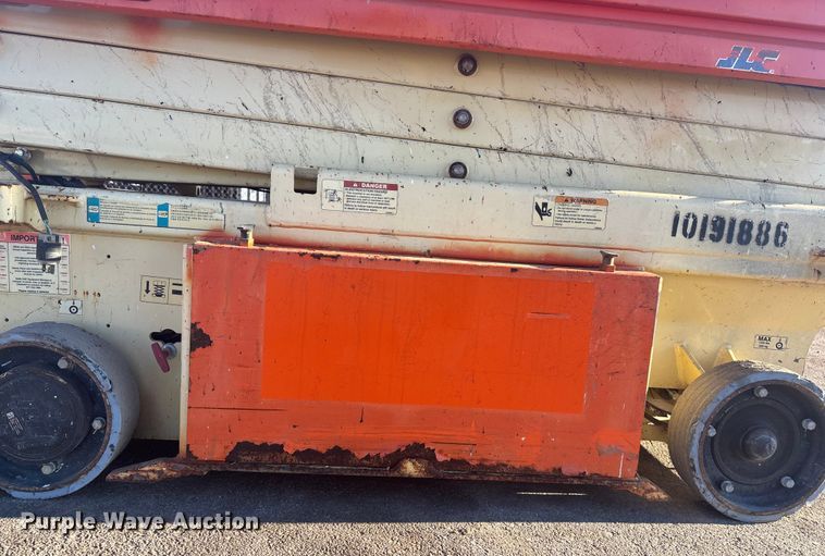 image for item FG1619 2016 JLG 1932 RS Scissor lift