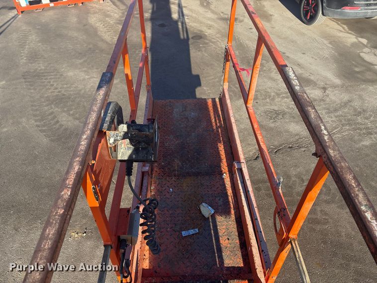 image for item FG1619 2016 JLG 1932 RS Scissor lift