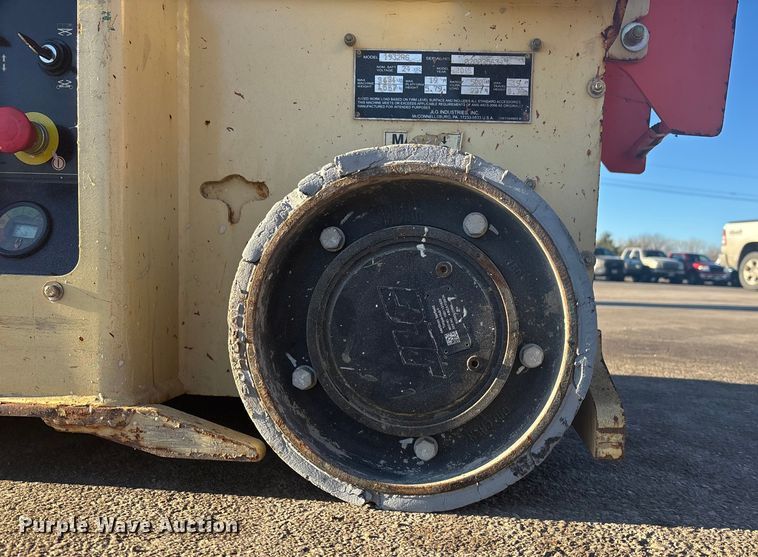 image for item FG1619 2016 JLG 1932 RS Scissor lift