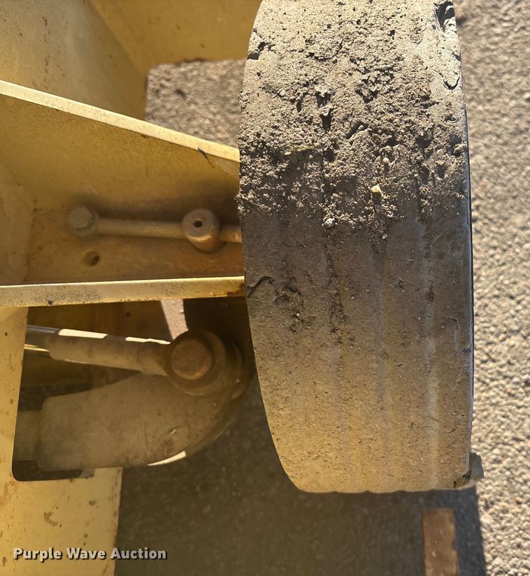 image for item FG1619 2016 JLG 1932 RS Scissor lift