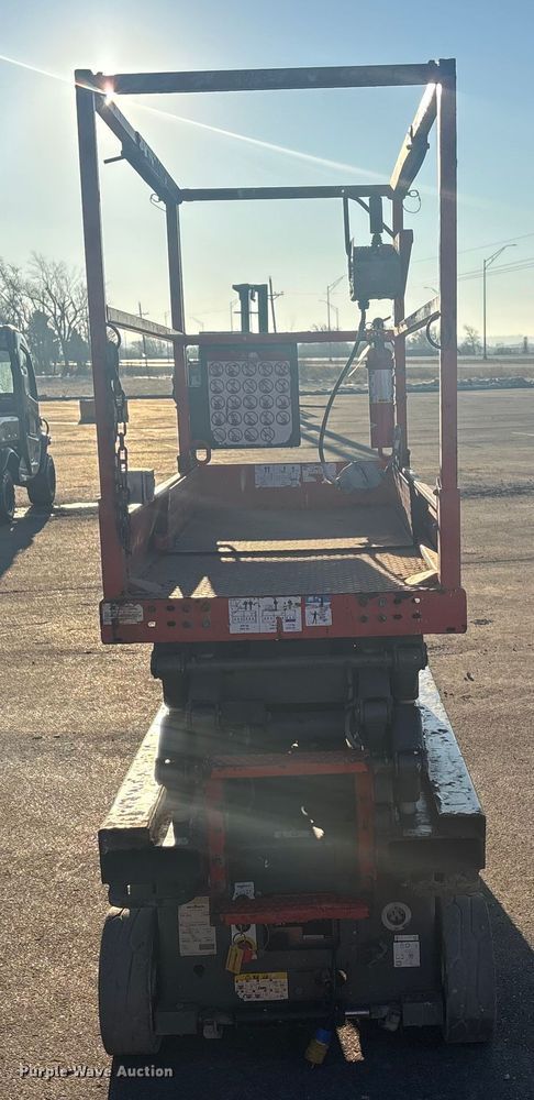 image for item FG1620 2018 Skyjack SJIII 3219 scissor lift