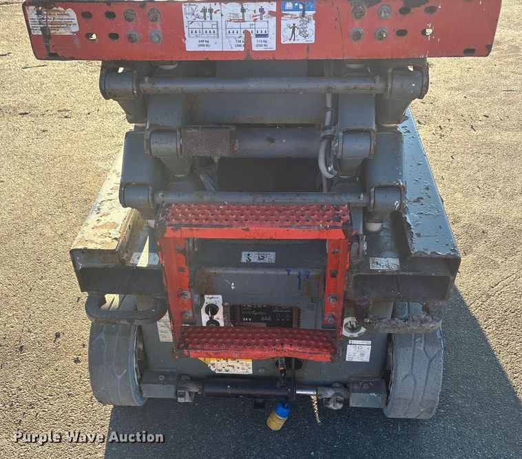 image for item FG1620 2018 Skyjack SJIII 3219 scissor lift